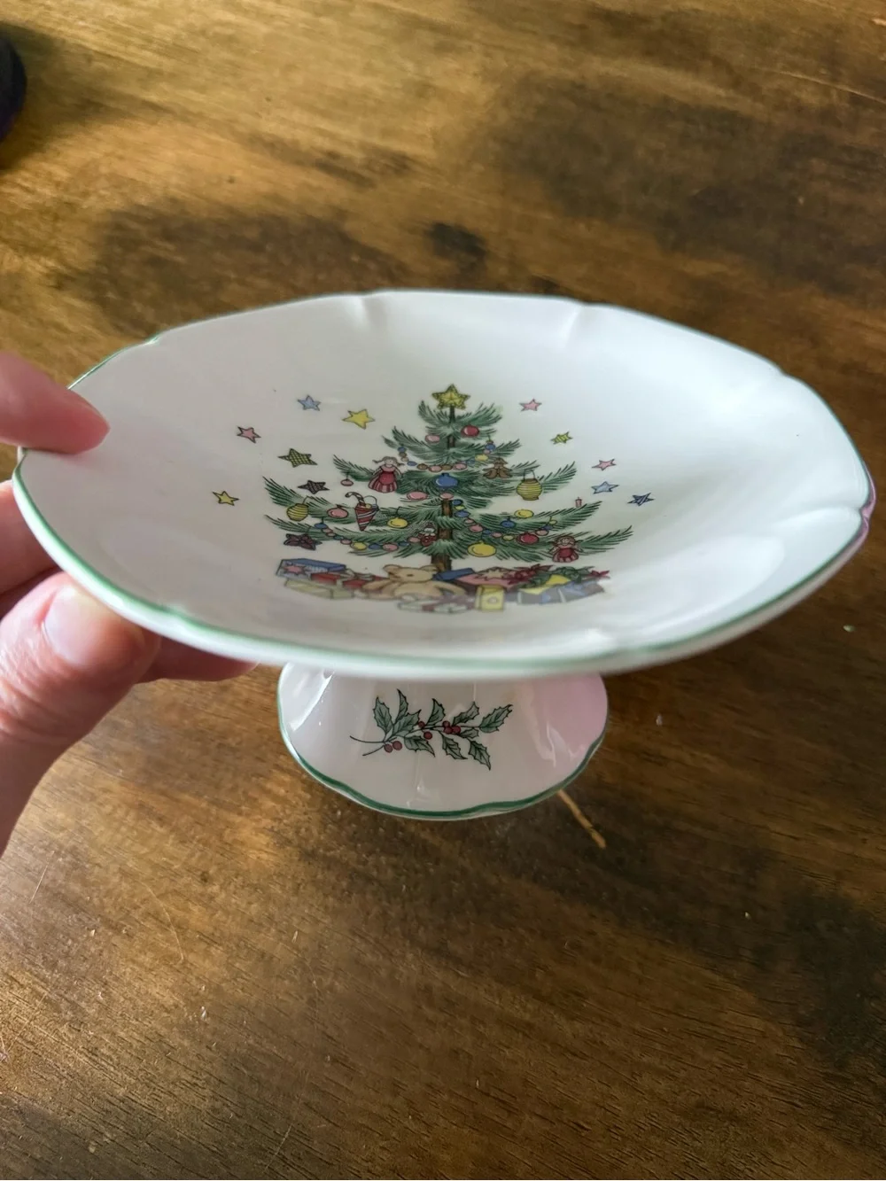 Nikko Japan Christmastime “Happy Holidays” mini pedestal dish